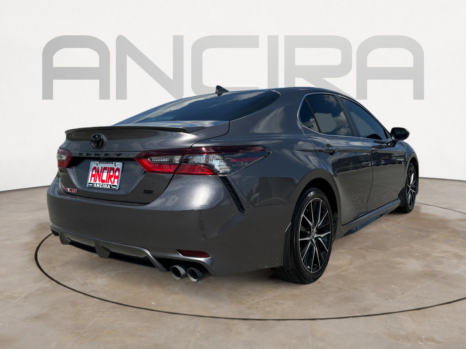 2024 Toyota Camry SE photo 9