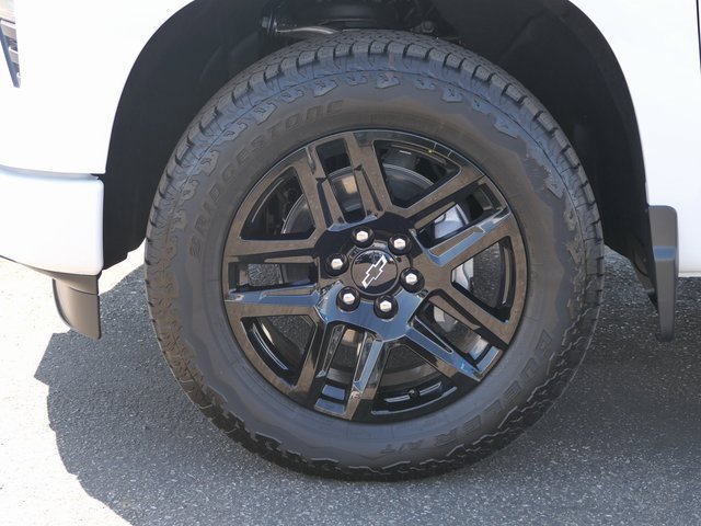 2025 Chevrolet Silverado 1500 Custom photo 12