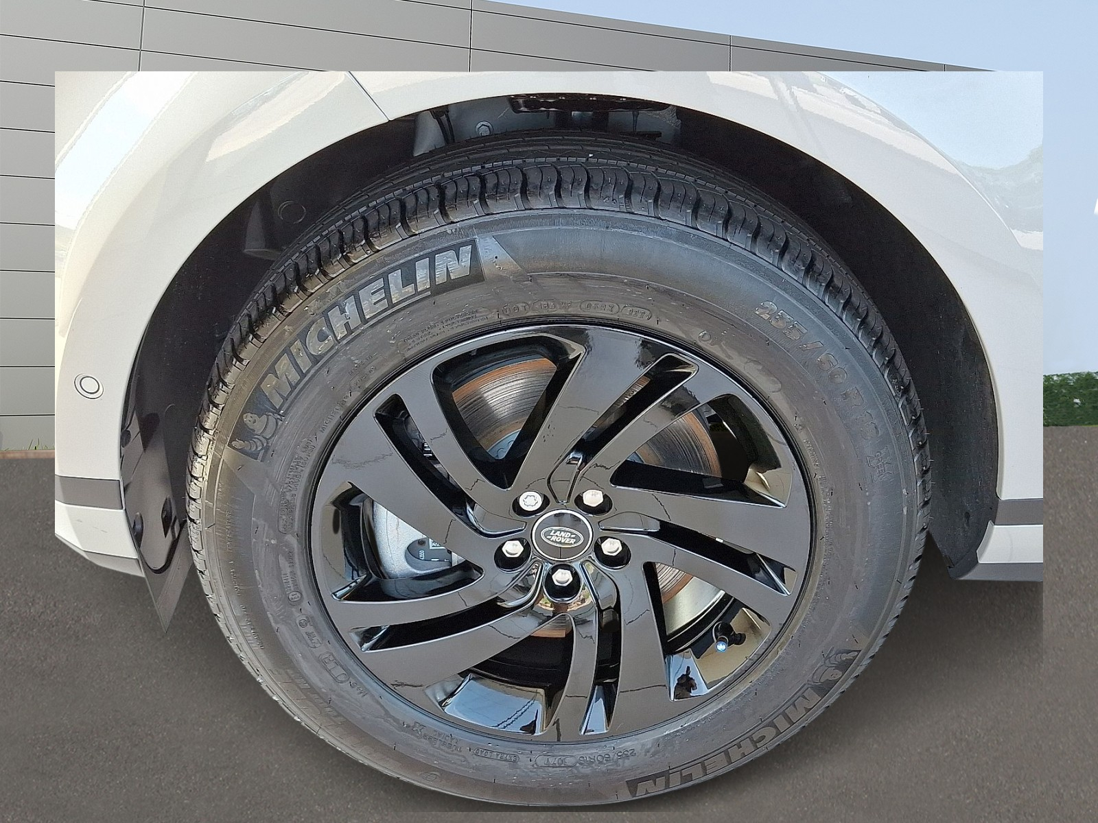 2026 Land Rover Range Rover Evoque S photo 5