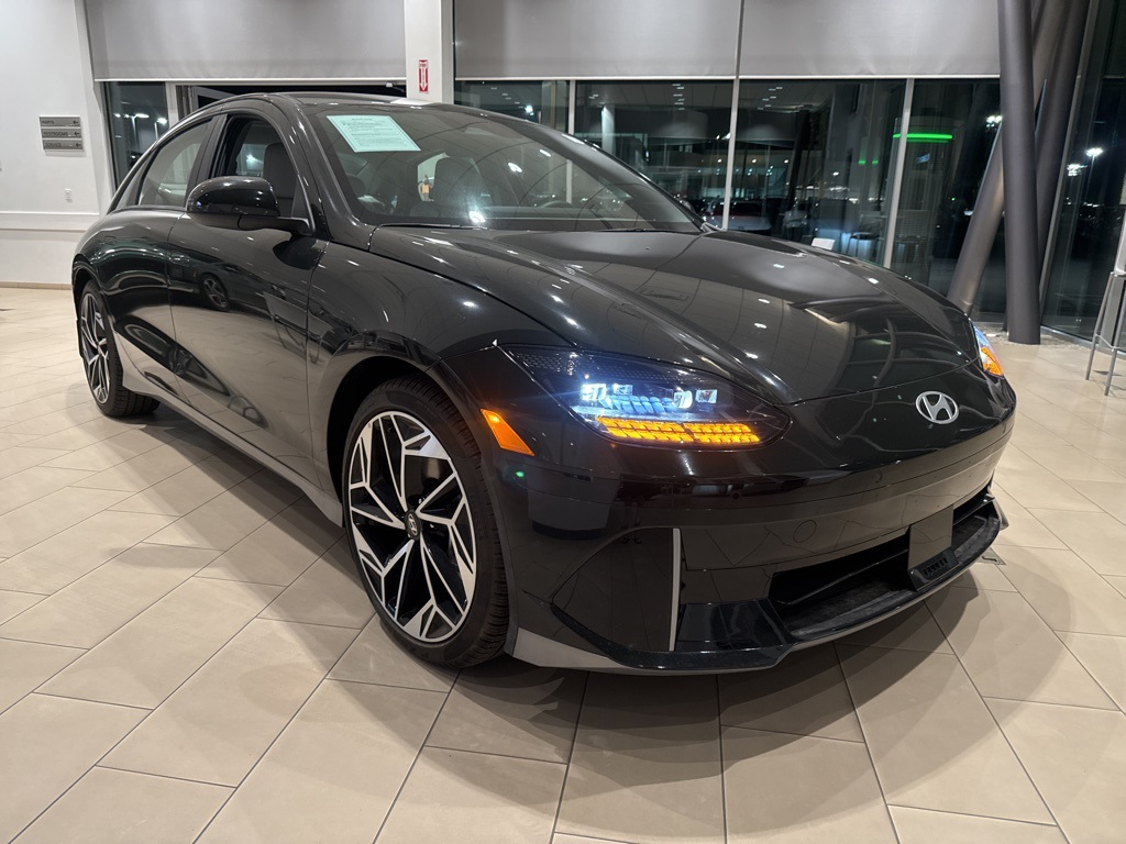 2023 Hyundai Ioniq 6 SEL photo 3