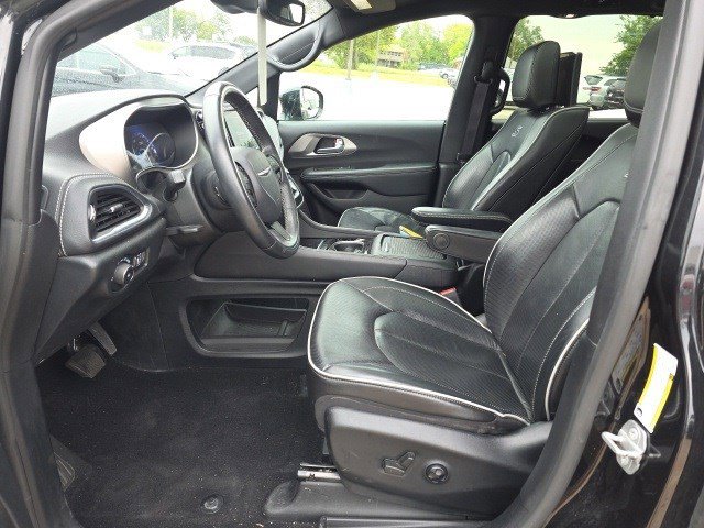 2021 Chrysler Pacifica Limited photo 20