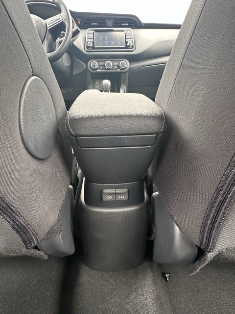 2025 Nissan Kicks Play S photo 22