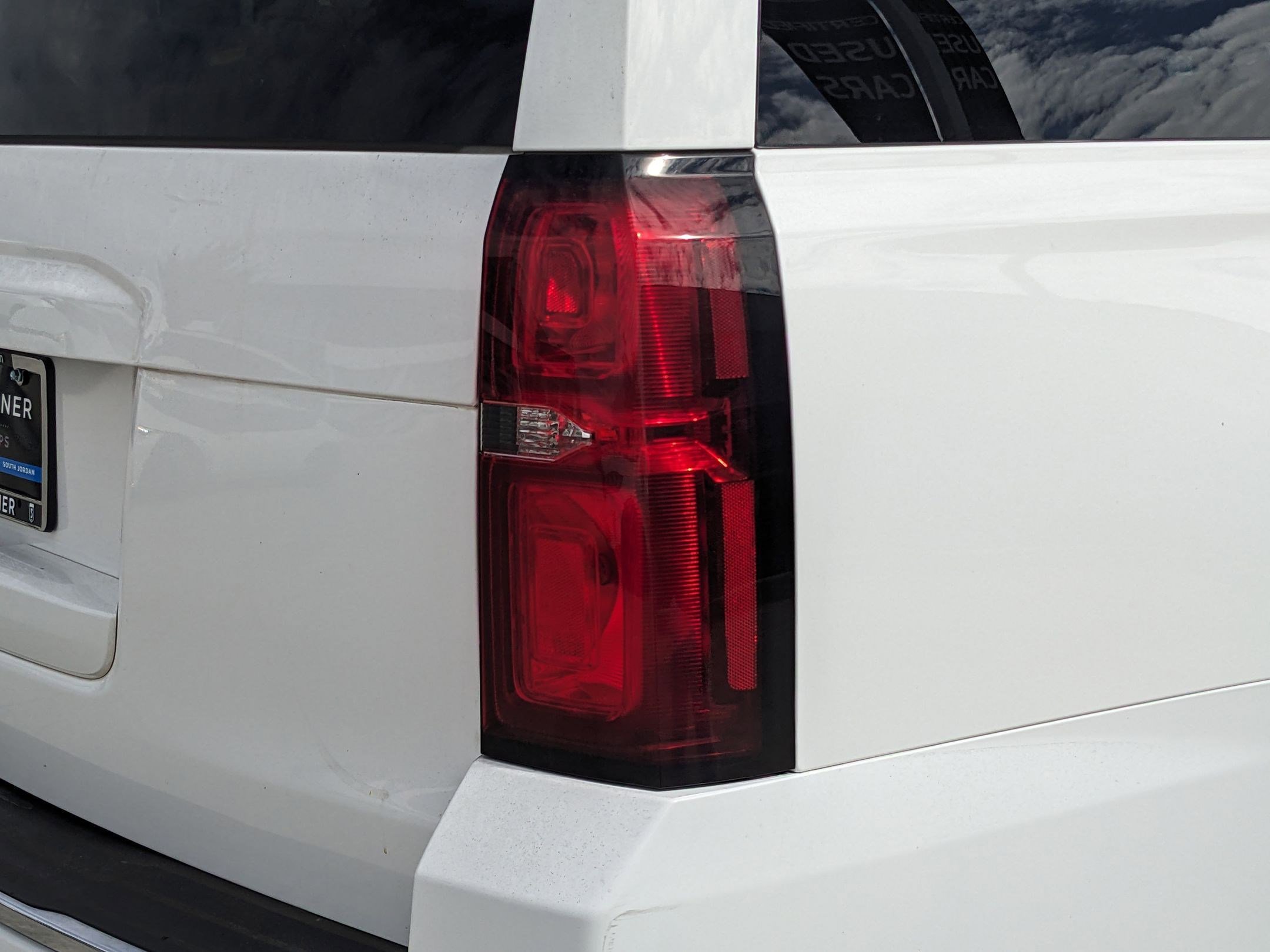2015 Chevrolet Suburban LTZ photo 11