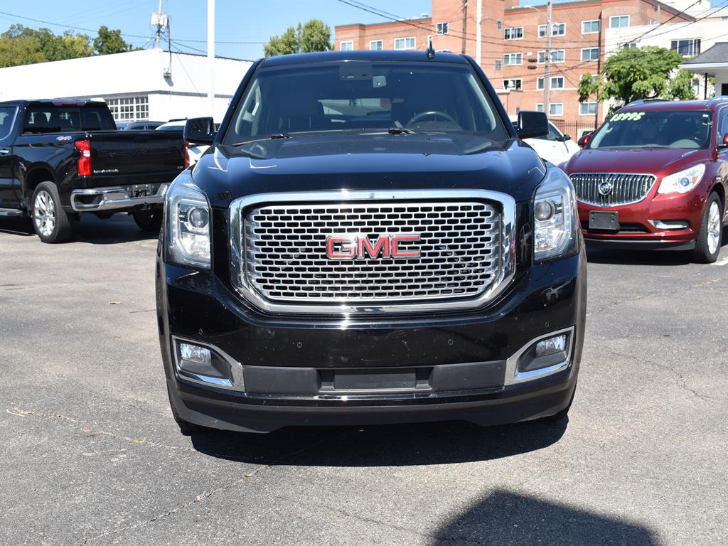 2015 Gmc Yukon Denali photo 2