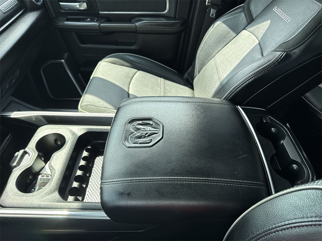 2024 Ram 3500 Laramie photo 27