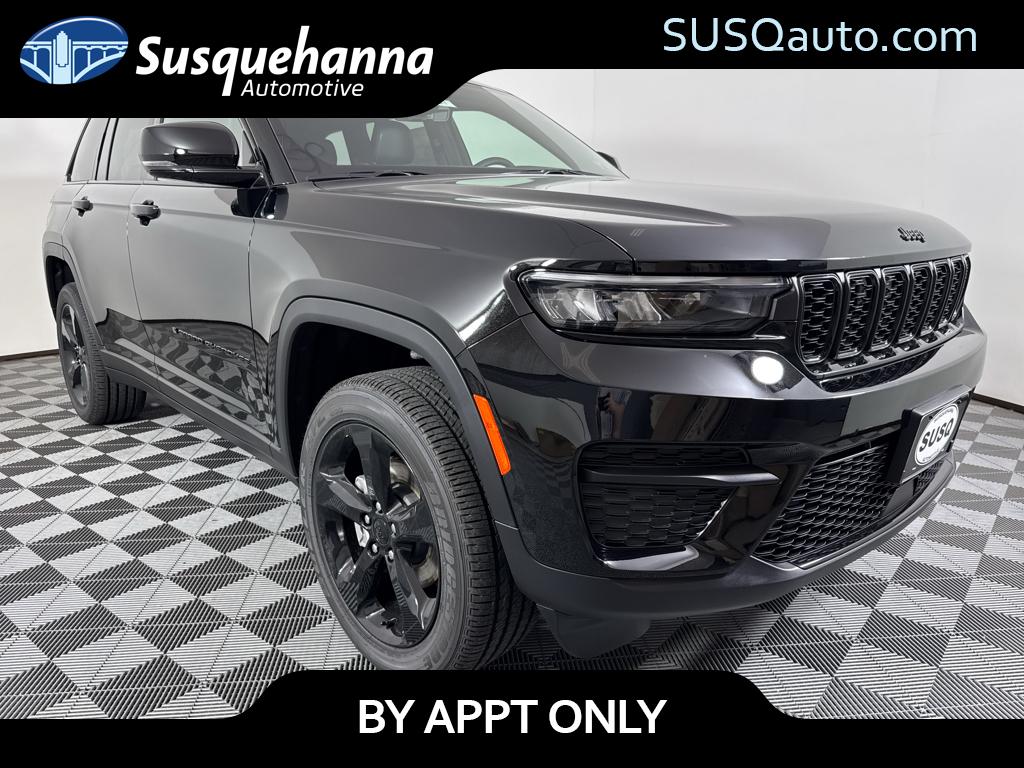 2025 Jeep Grand Cherokee Altitude's photo