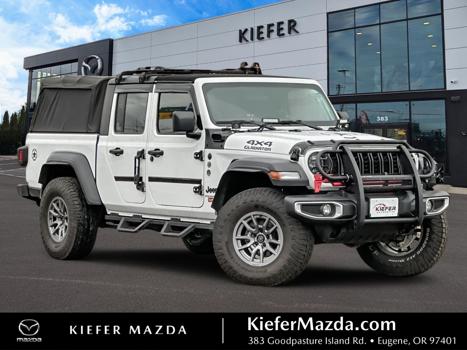 2024 Jeep Gladiator Sport's photo