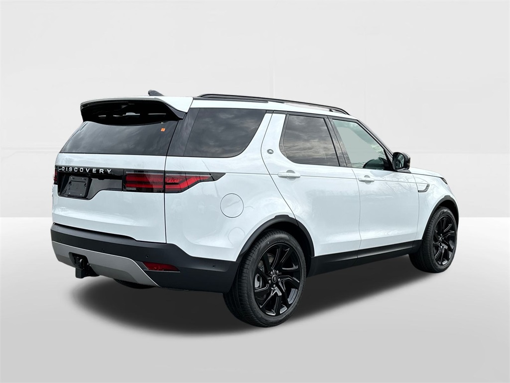 2025 Land Rover Discovery S photo 2