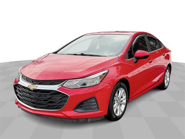 2019 Chevrolet Cruze LT's photo