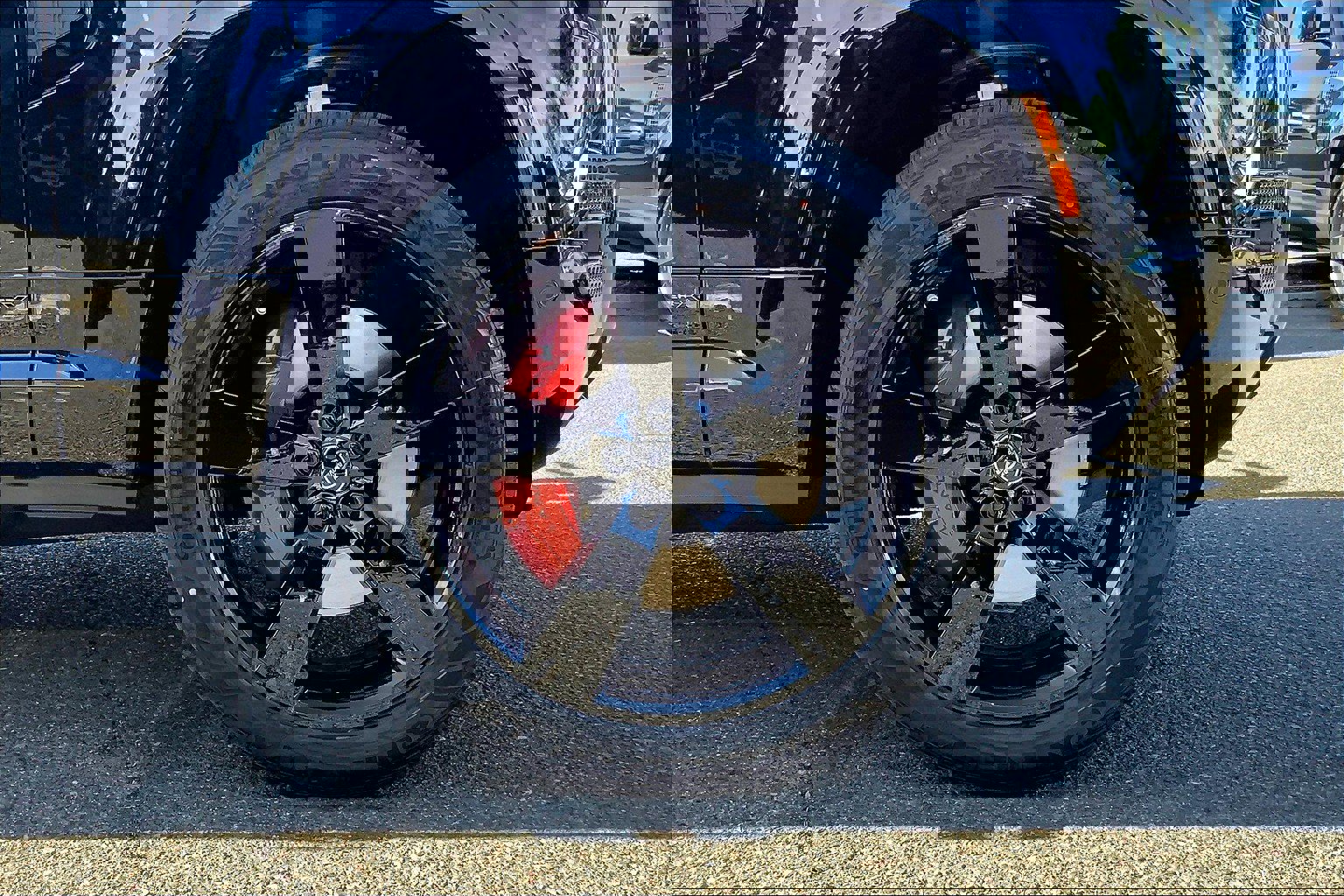 2025 Land Rover Defender 110 X photo 10