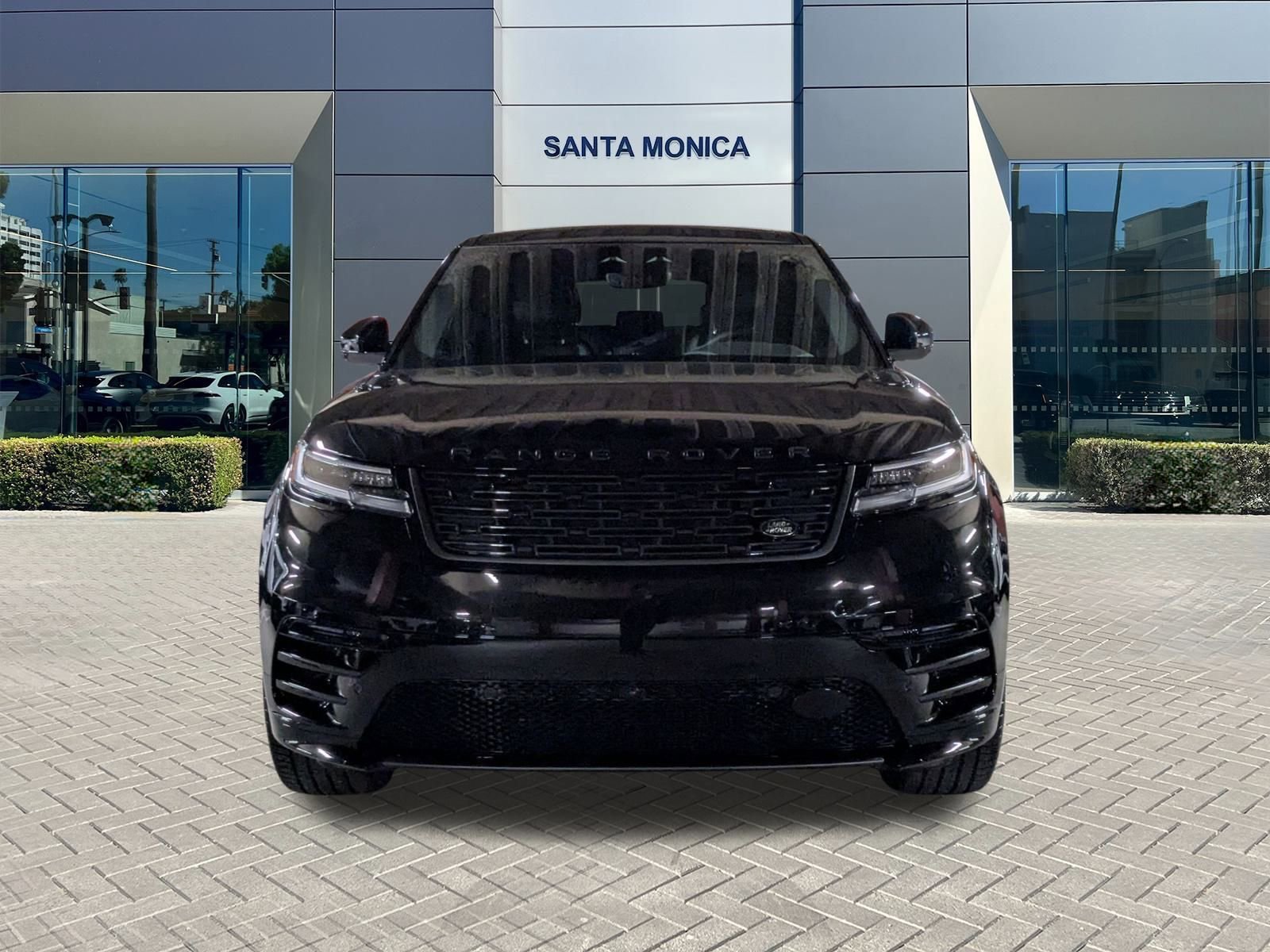 2026 Land Rover Range Rover Velar P250 Dynamic SE photo 4