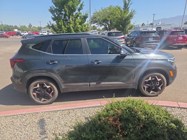 Used 2024 GRAVITY GR Kia EX image 7