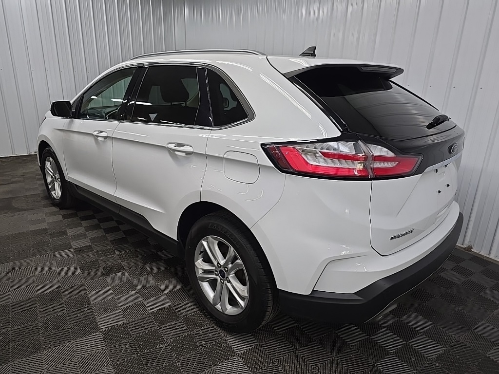 2020 Ford Edge SEL photo 10