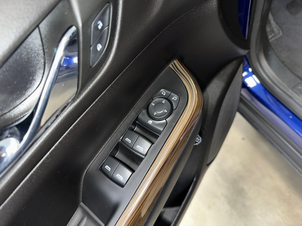 2023 Gmc Acadia SLE photo 4