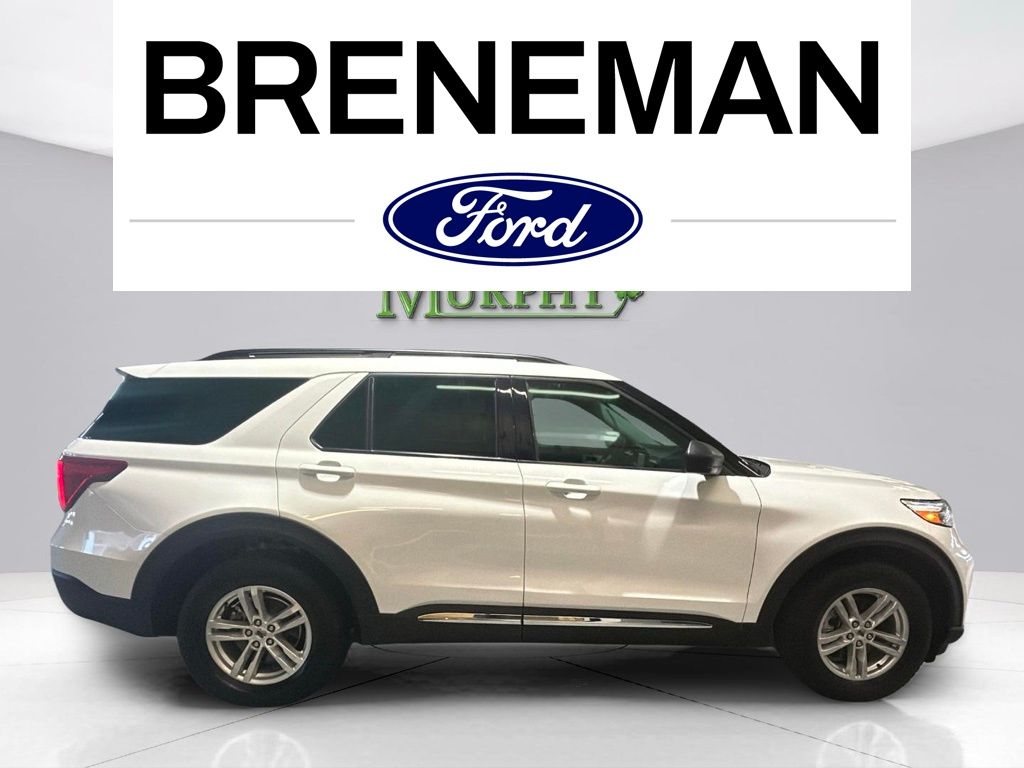 2022 Ford Explorer XLT photo 3