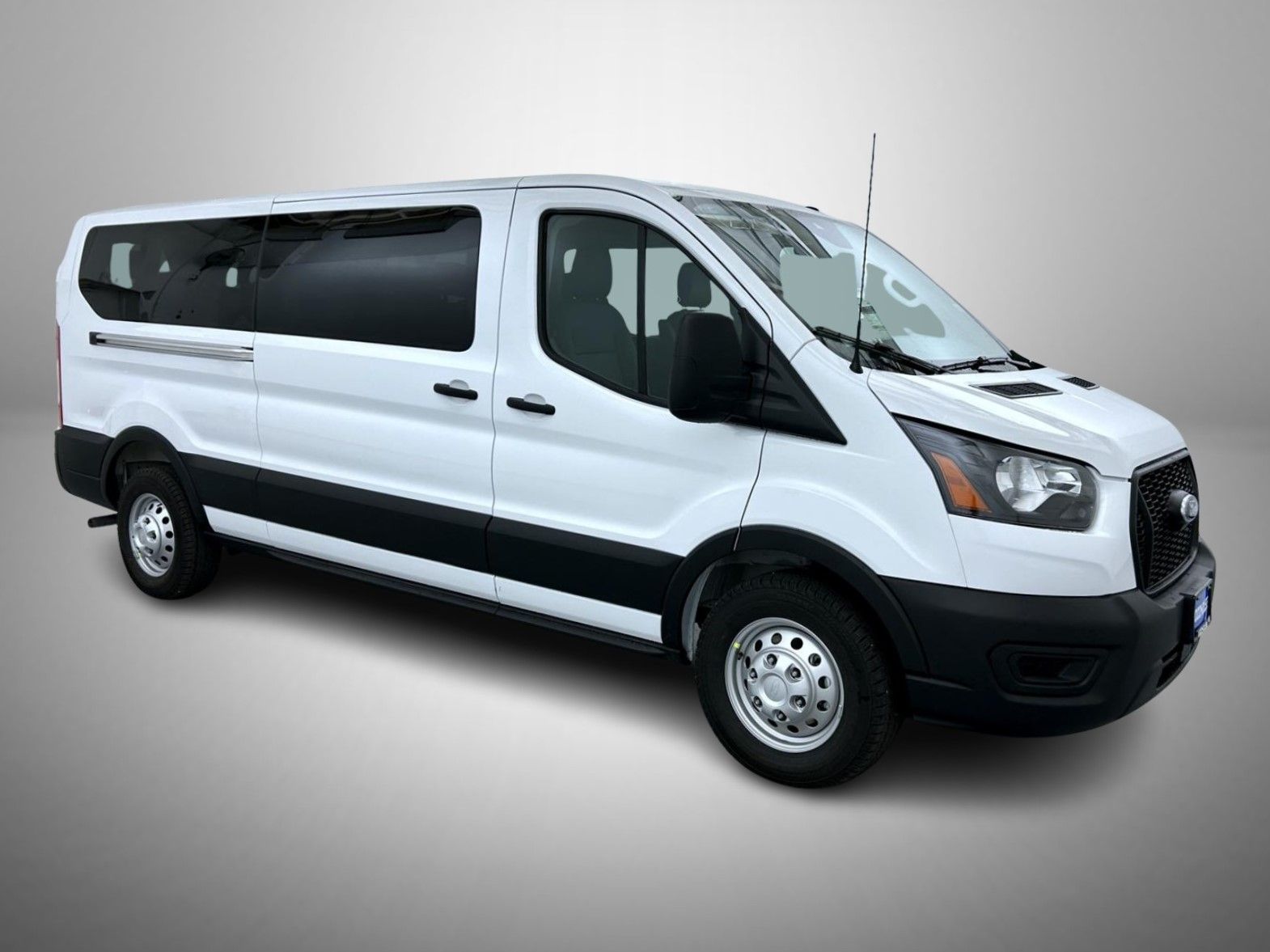 2025 Ford Transit photo 3