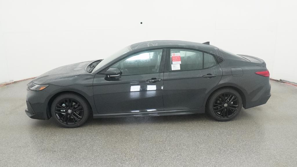 2026 Toyota Camry SE photo 9
