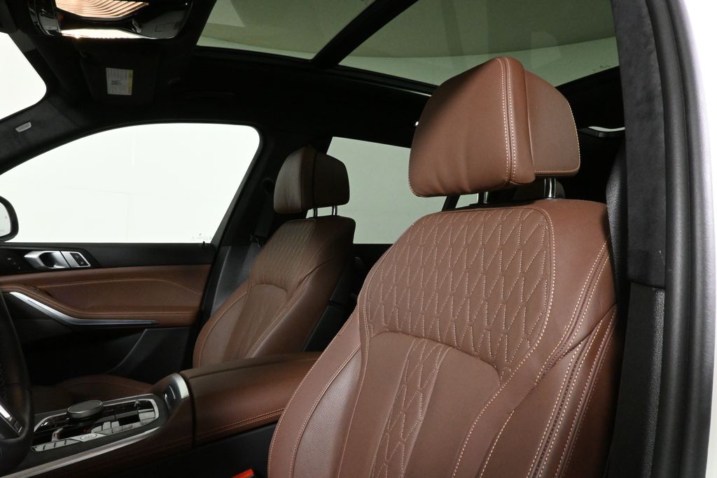 2025 Bmw X7 M60i photo 14
