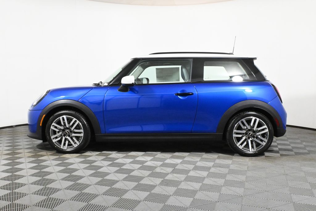 2025 Mini Cooper Signature photo 2