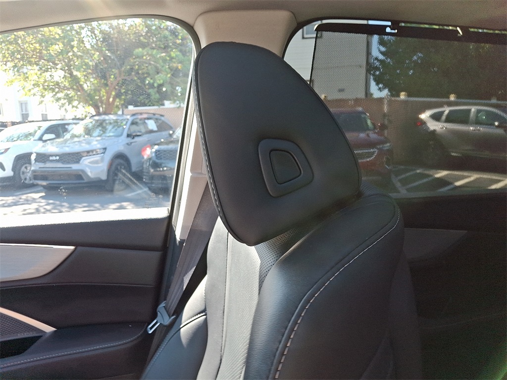 2023 Acura MDX Technology SH-AWD photo 17