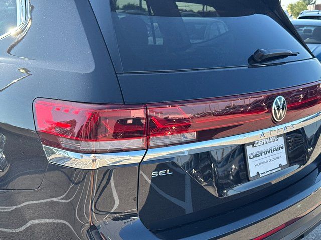 2025 Volkswagen Atlas SEL photo 9