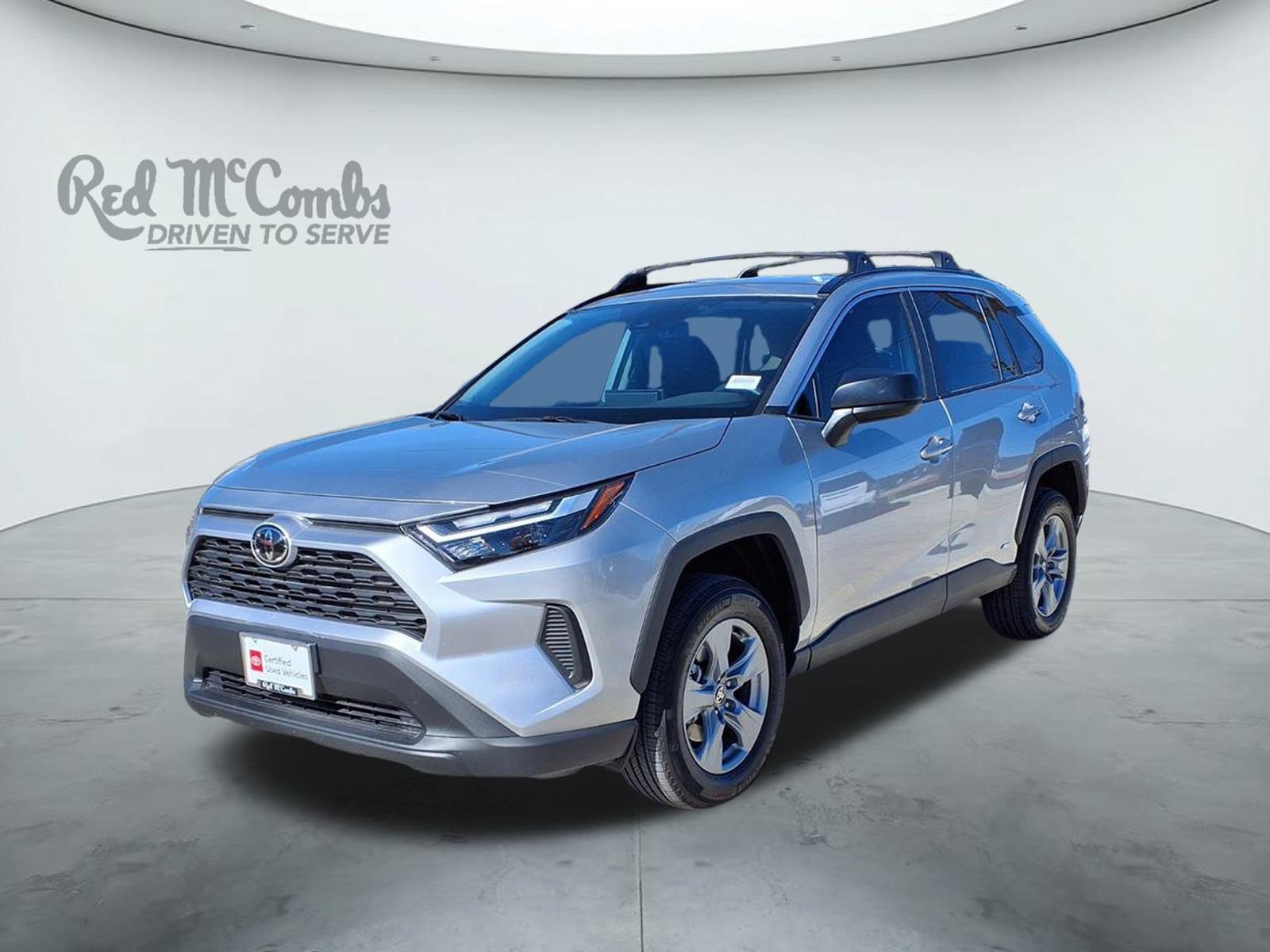 2025 Toyota RAV4 LE's photo