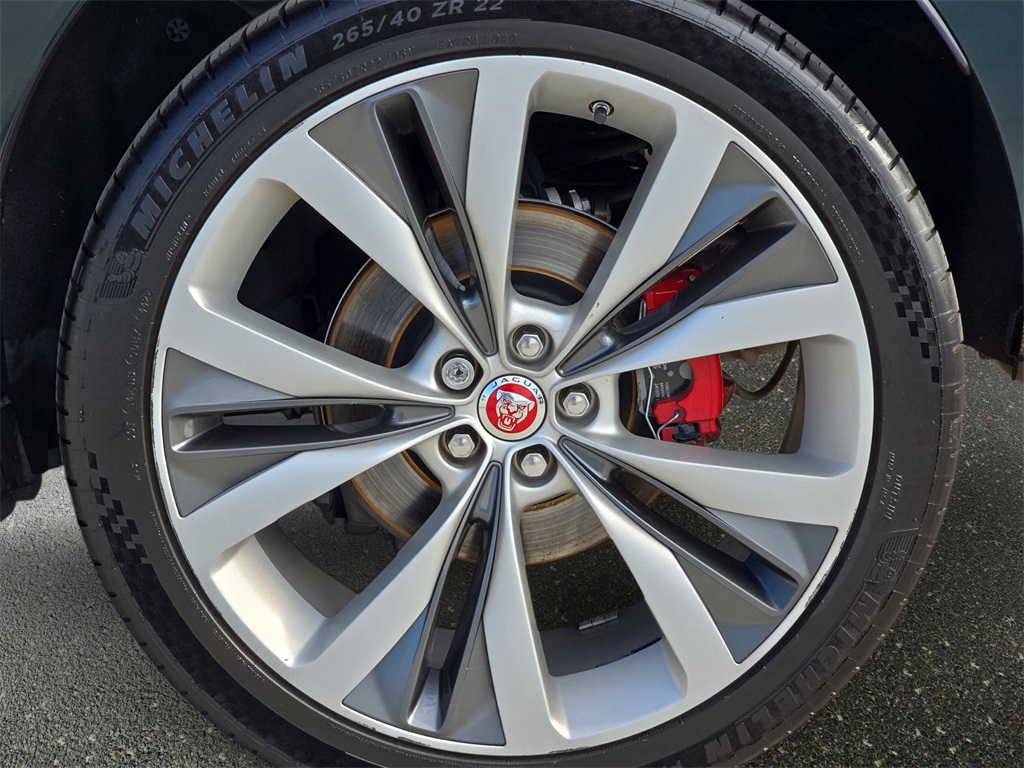 2018 Jaguar F-PACE S photo 34