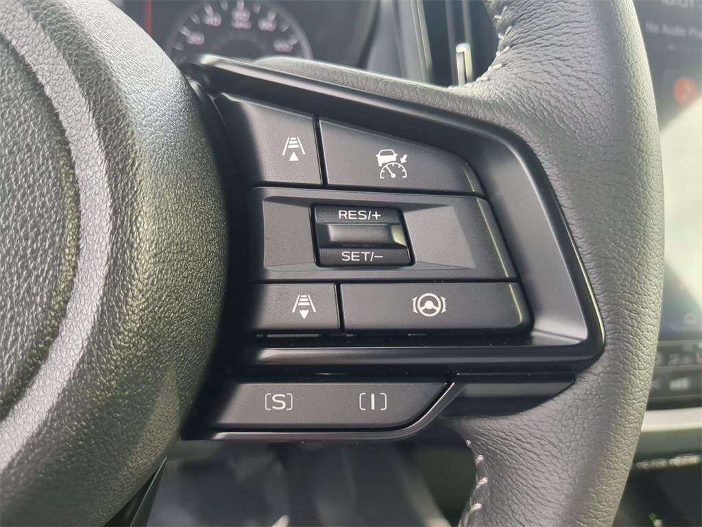 2025 Subaru Forester Premium photo 25