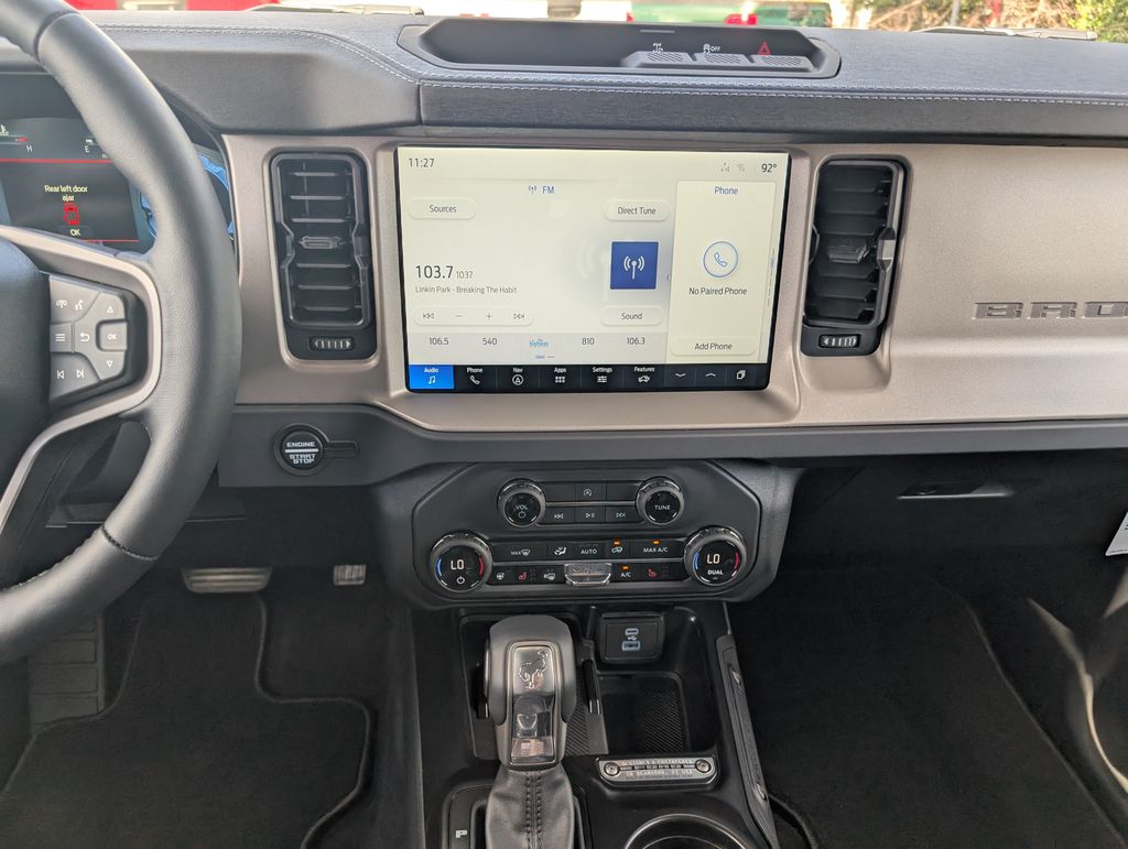 2025 Ford Bronco Outer Banks photo 11
