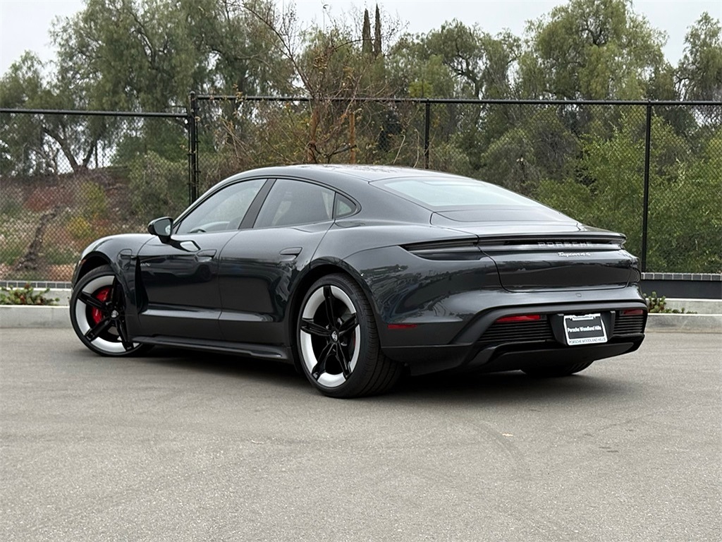 2025 Porsche Taycan 4S photo 3