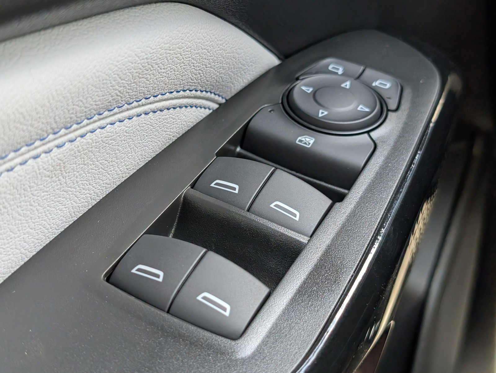 2026 Chevrolet Trax LT photo 11