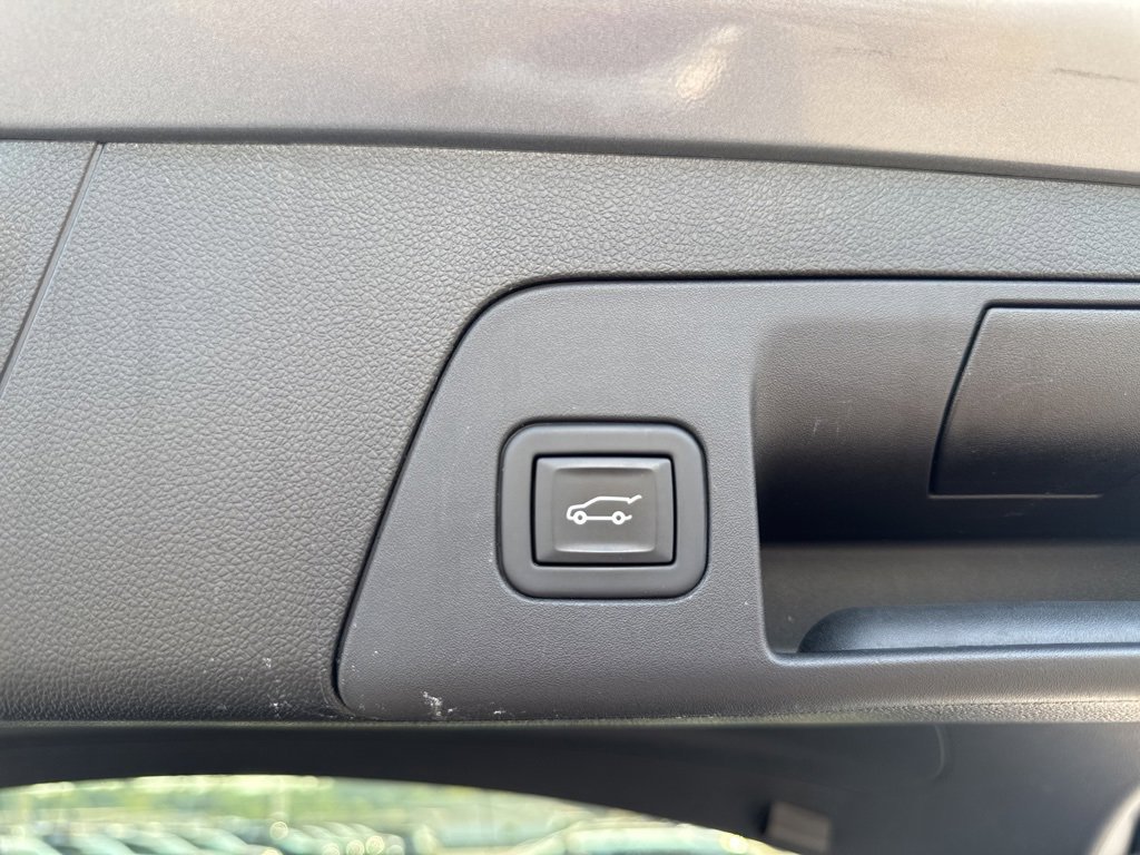 2023 Buick Envision Essence photo 13