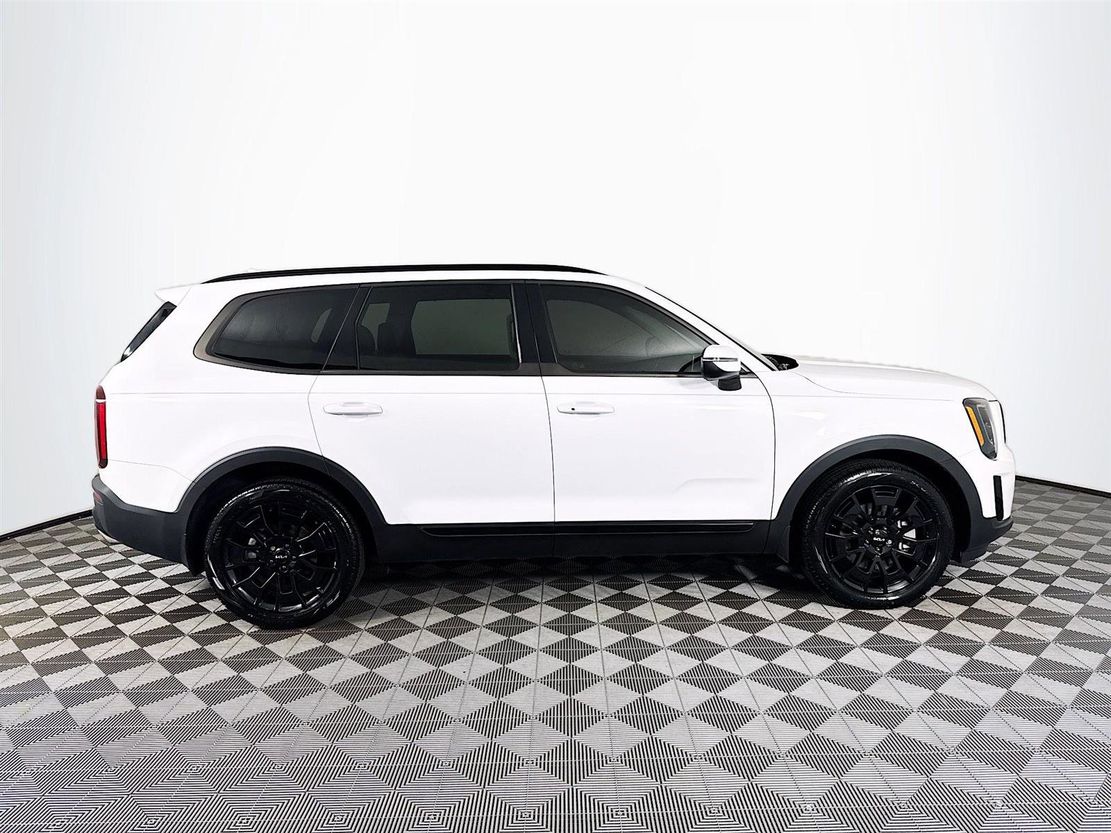 2022 Kia Telluride EX photo 7