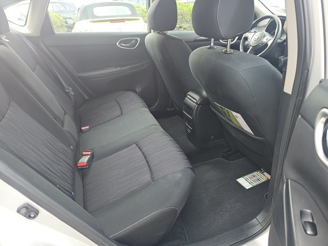 2019 Nissan Sentra SV photo 11