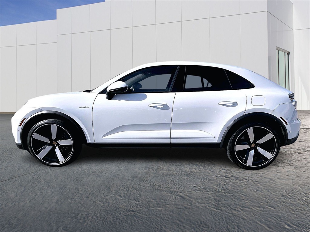 Used 2024 Porsche Macan Base with VIN WP1AA2XAXRL001739 for sale in Oklahoma City, OK