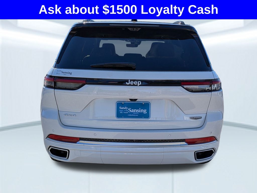 2025 Jeep Grand Cherokee Summit photo 4
