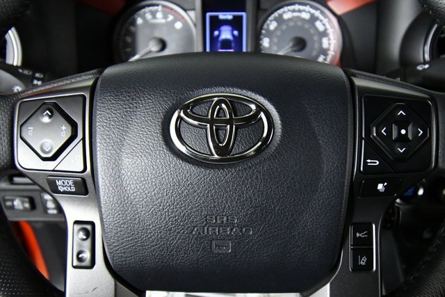 2018 Toyota Tacoma SR photo 2