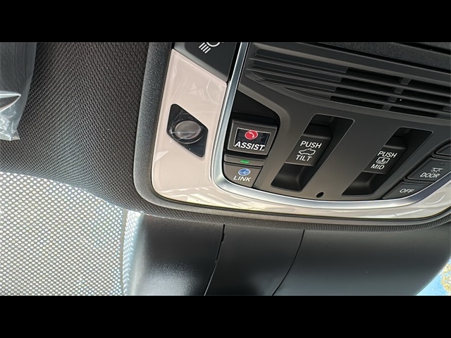 2025 Acura RDX Base photo 25