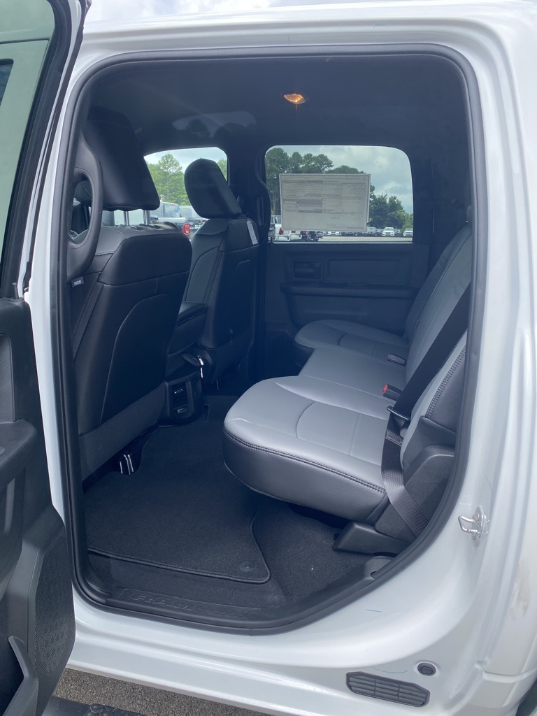 2025 Ram 3500 Tradesman photo 16