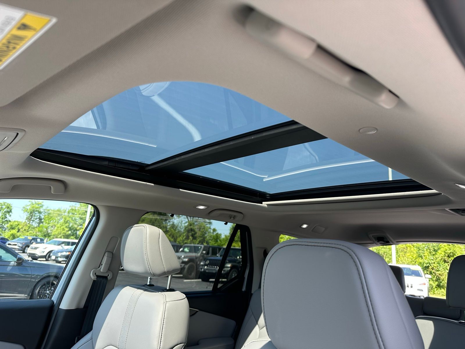 2025 Honda Pilot Touring photo 15