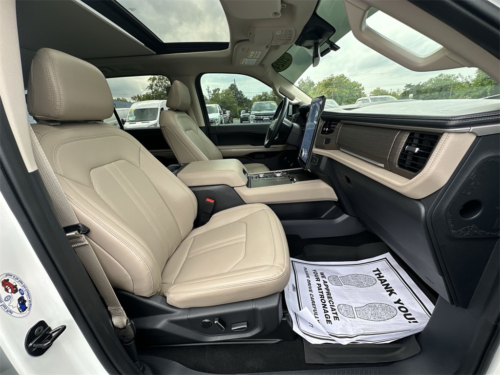 2024 Ford Expedition MAX Limited photo 25