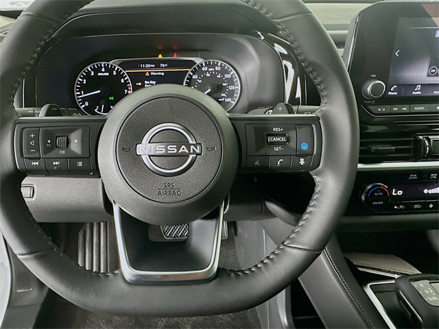 2025 Nissan Pathfinder SV photo 14
