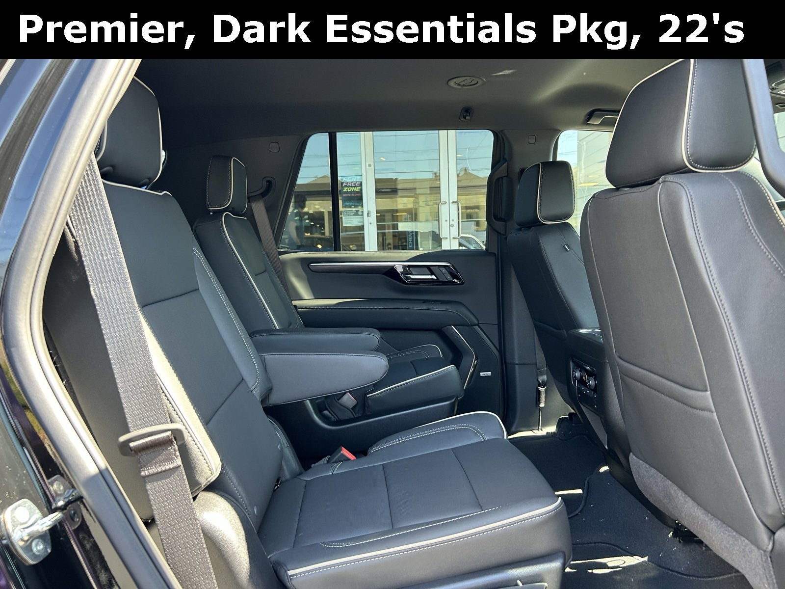 2025 Chevrolet Tahoe Premier photo 30