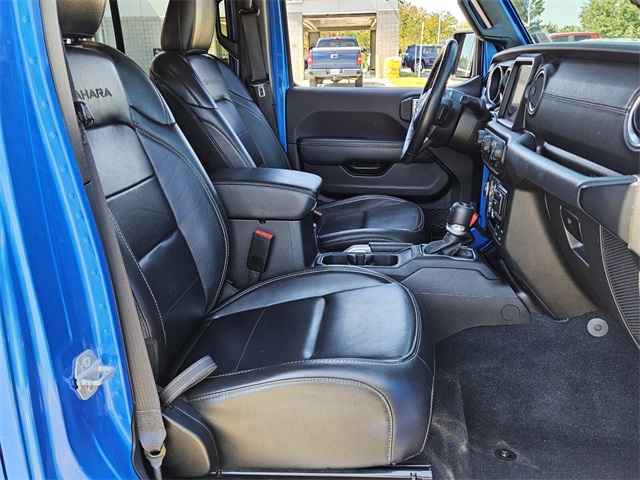 2022 Jeep Wrangler Unlimited Sahara photo 14