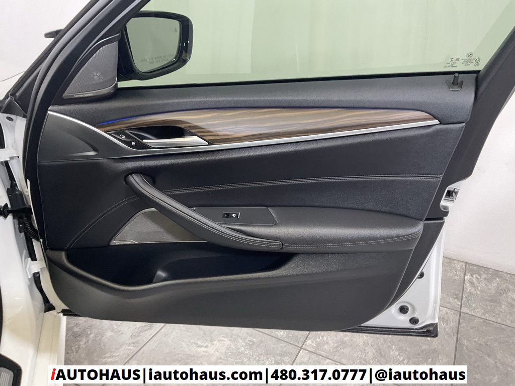 2022 Bmw 540i photo 33