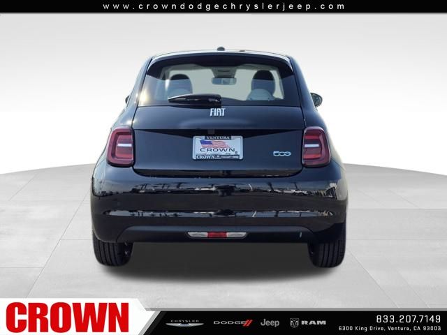 2025 Fiat 500e La Prima photo 6