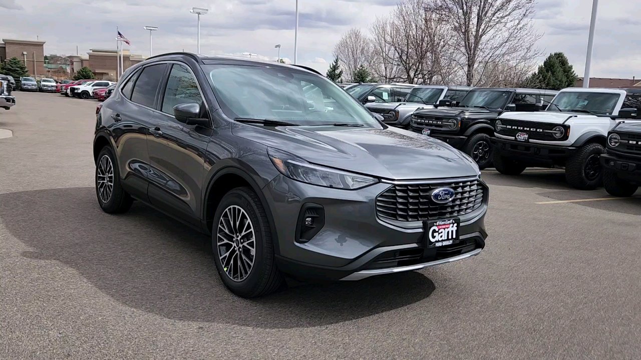 2025 Ford Escape Plug-In Hybrid photo 6