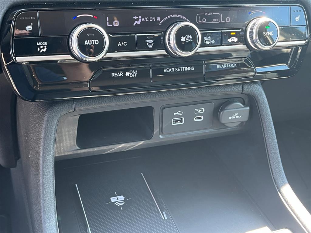2024 Honda Pilot EX-L photo 11