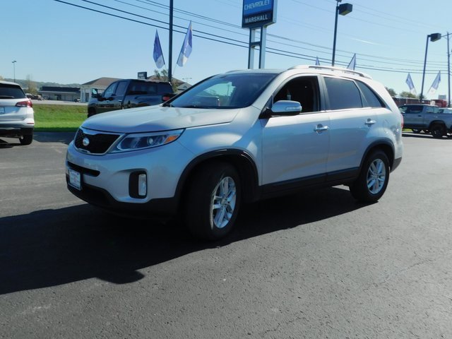 2015 Kia Sorento LX photo 2