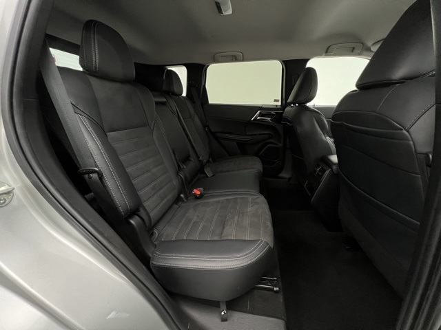 2024 Mitsubishi Outlander SE Ralliart photo 14